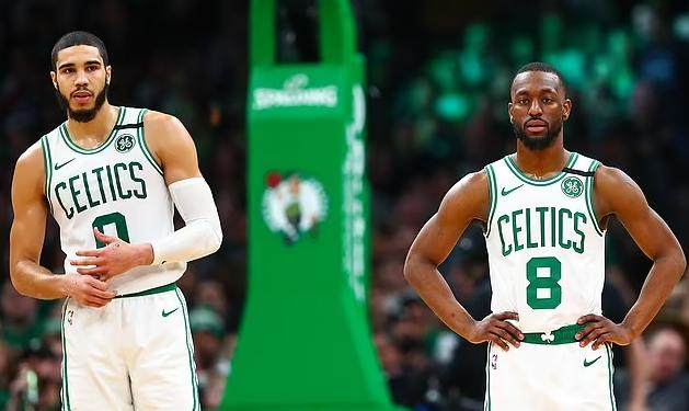 昔日战友相逢场面依旧温情 沃克被裁或重返绿军？